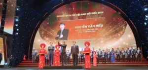 Nam doanh nhân trẻ Hà Tĩnh lọt top 100 doanh nhân trẻ tiêu biểu toàn quốc