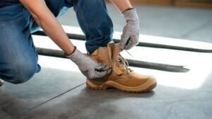 Nhà cung cấp giày bảo hộ lao động tại Bình Dương uy tín