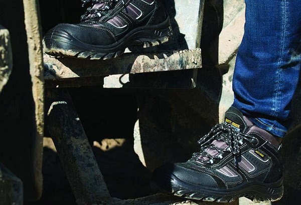 giày bảo hộ Jogger Climber